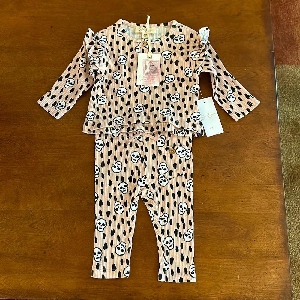 Jessica Simpson ruffle ribbed dusty rose Skull 2 piece set